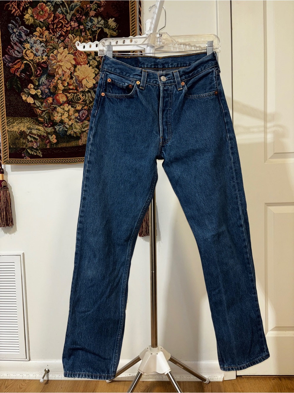 Levi’s 501 Original Jeans W28 L30 Button Fly Straight Leg Dark Wash